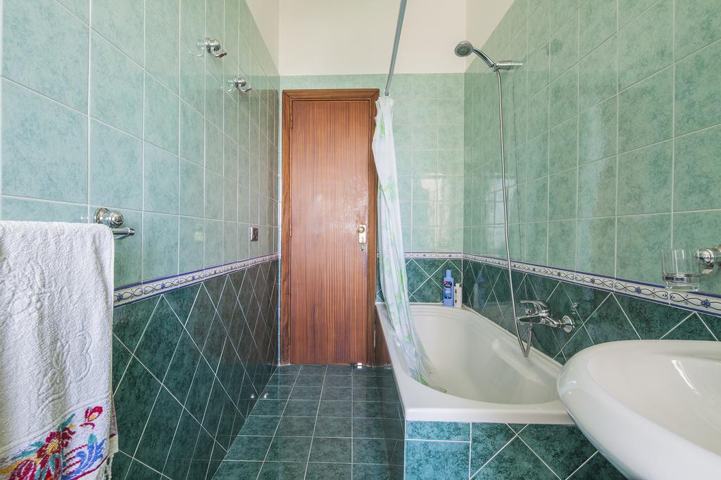 B&B La Contessa ซาแลร์โน ภายนอก รูปภาพ
