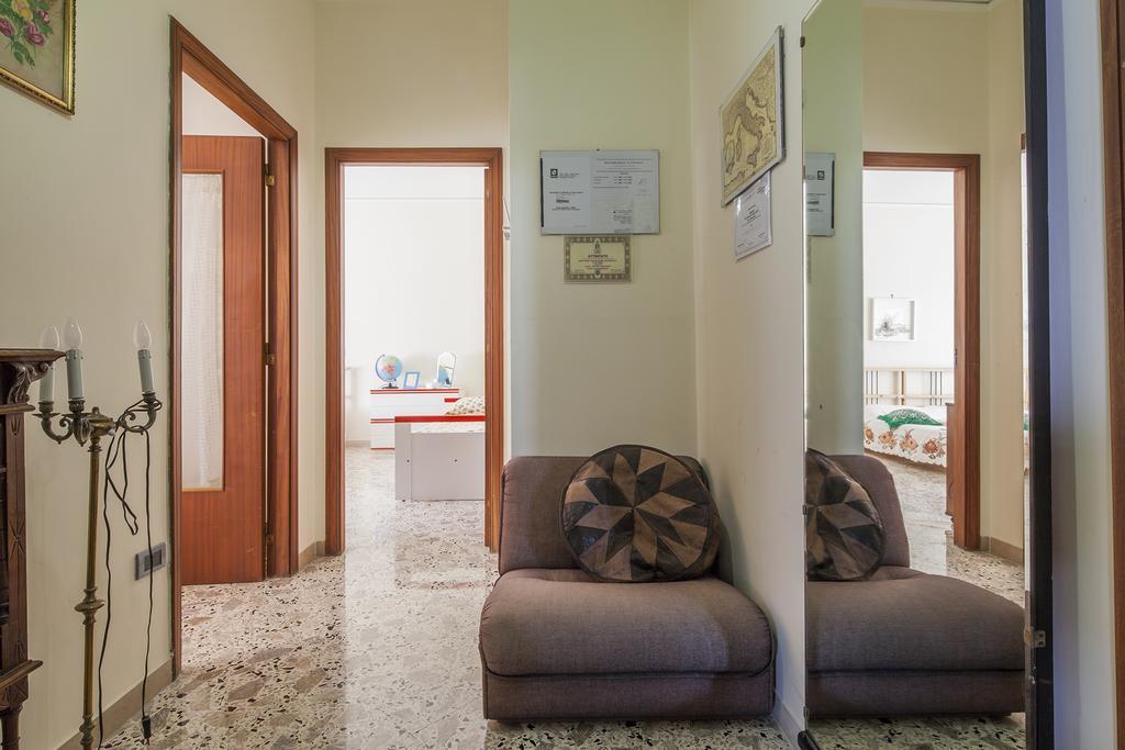 B&B La Contessa ซาแลร์โน ภายนอก รูปภาพ