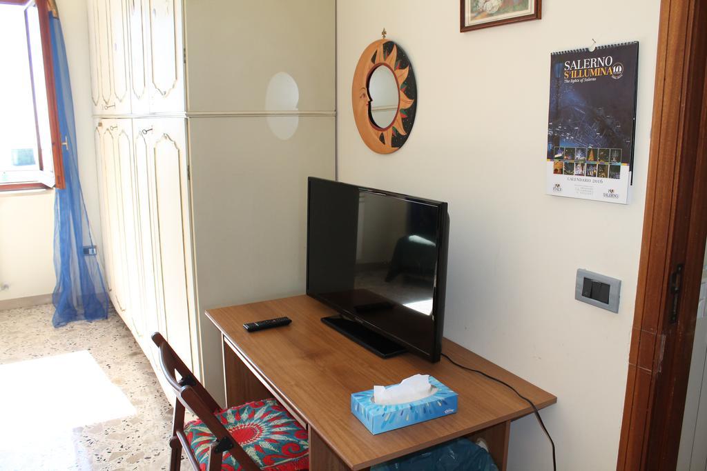B&B La Contessa ซาแลร์โน ภายนอก รูปภาพ